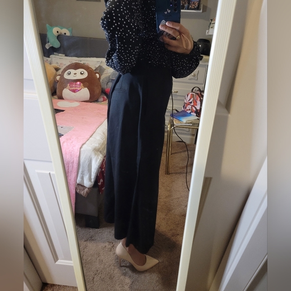 ZARA Black Capris Pants - Picture 3 of 7